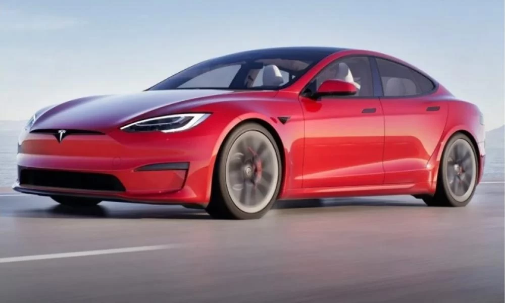 Tesla: Τεράστια ζημιά από την απόσυρση εκατοντάδων χιλιάδων οχημάτων της – Τι συμβαίνει;